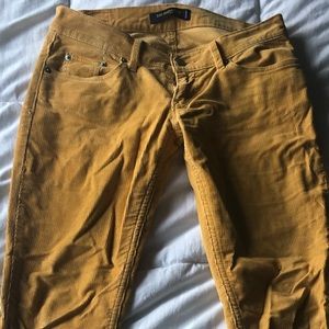 Levi’s mustard yellow skinny cords